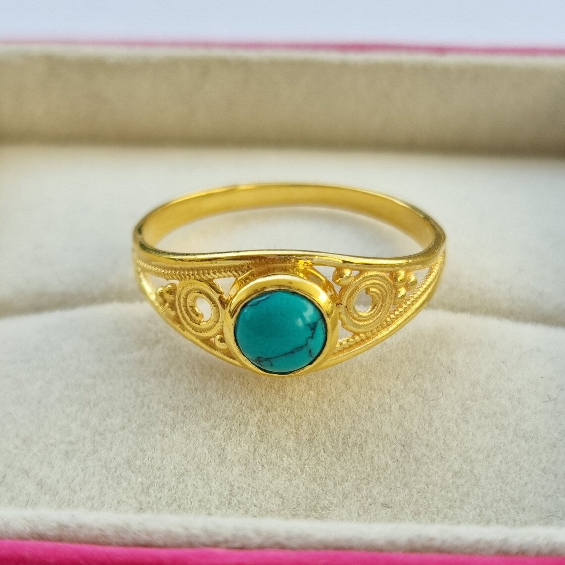 Dainty Turquoise Ring , Mothers Ring, Minimal Ring , Family Birthstone Ring, Multi-Stone Ring, Pinky Ring, Personalized Gifts , Gold ring