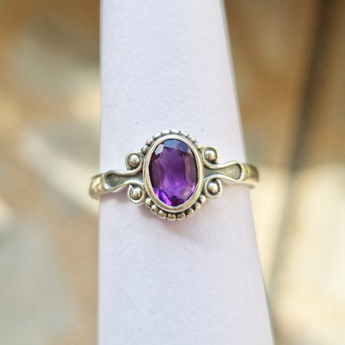 Amethyst Oval Silver Ring, Sterling Silver Amethyst Minimalist Ring, Amethyst Birthstone Ring, Amethyst Gemstone Ring
