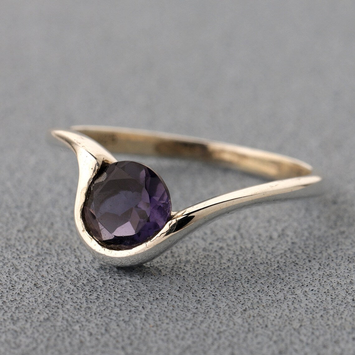 Iolite Silver Gemstone Ring, Round cut ring