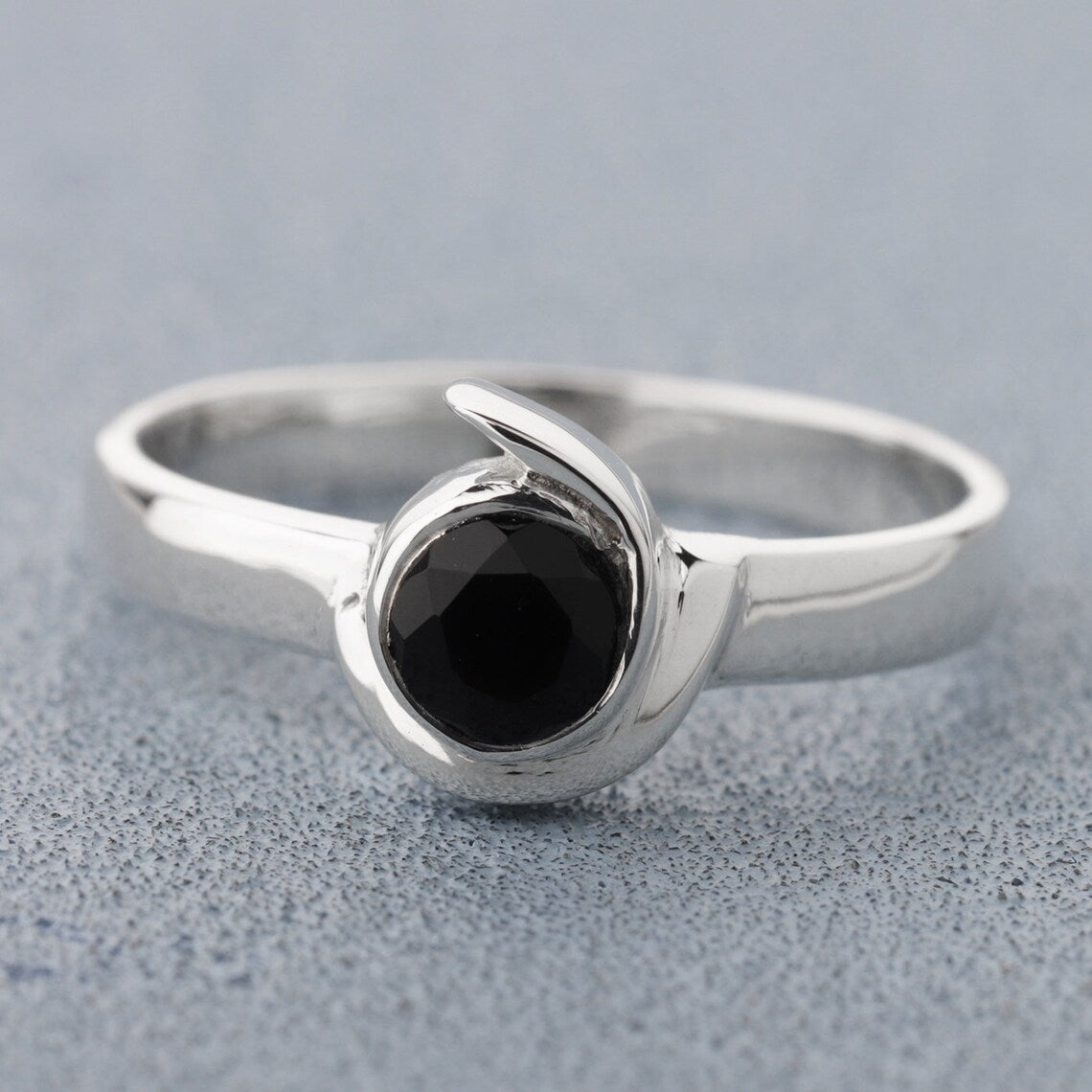 Black onyx 925 sterling silver ring, black gemstone ring