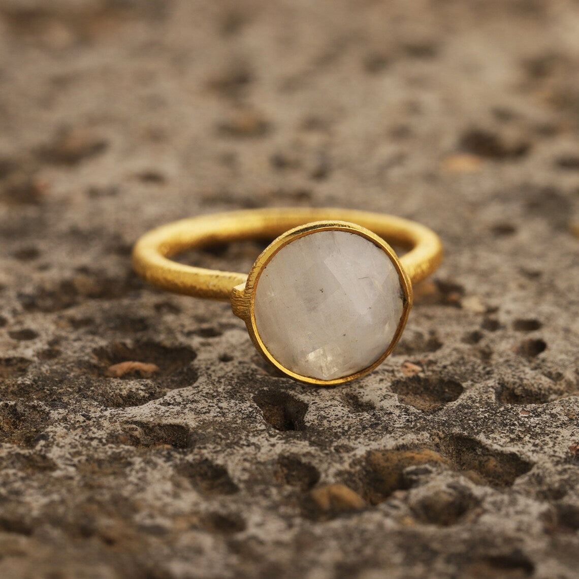 Rainbow Moonstone Gold Ring, 925 Sterling Silver Moonstone Ring, June Birthstone Ring, Round Moonstone Gold Ring, Gift For Her, Boho Ring