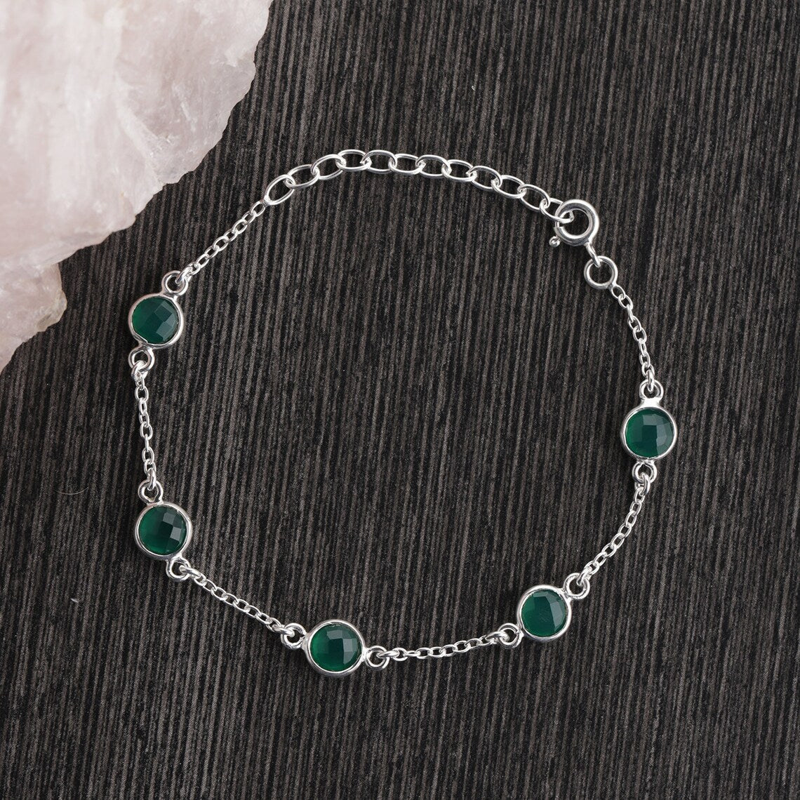 Green onyx bracelet, Chain bracelet, Onyx jewelry, Minimalist bracelet, Sterling Silver bracelet, Layering bracelet, Gift for her, bracelet