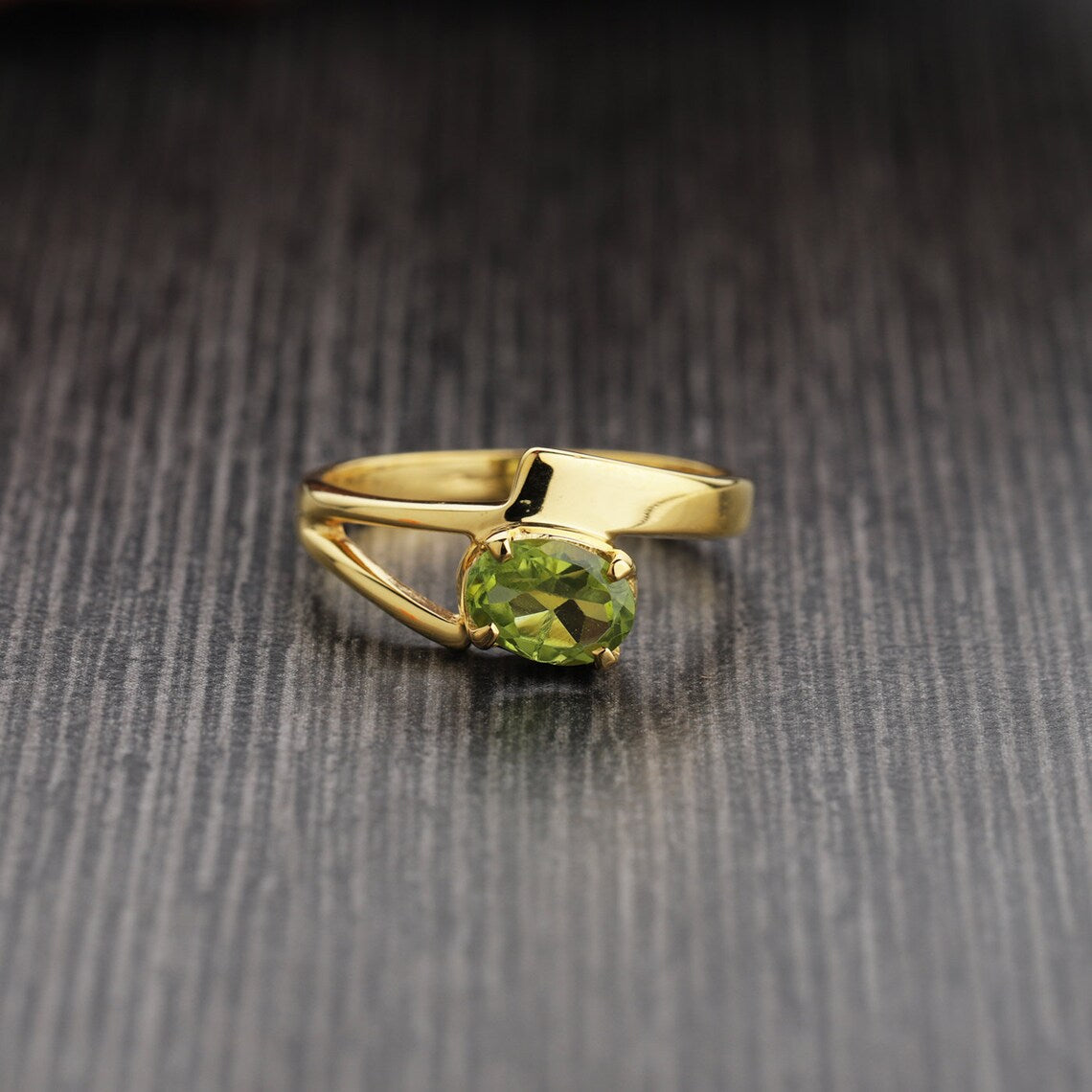 Green Peridot Oval Gold Ring, August Birthstone Ring