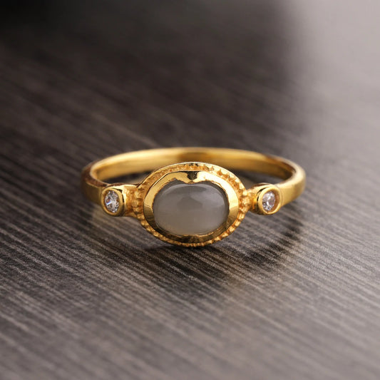 Natural Gray Moonstone Silver Ring, 925 Sterling Silver Natural Gray Moonstone Gemstone Ring Artisan Oval Women Jewelry