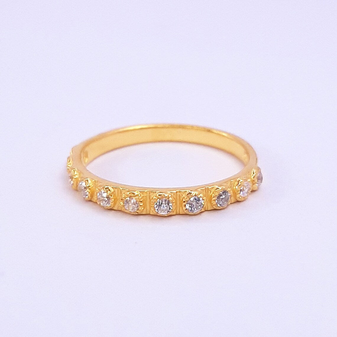 Zirconia minimalist gold ring