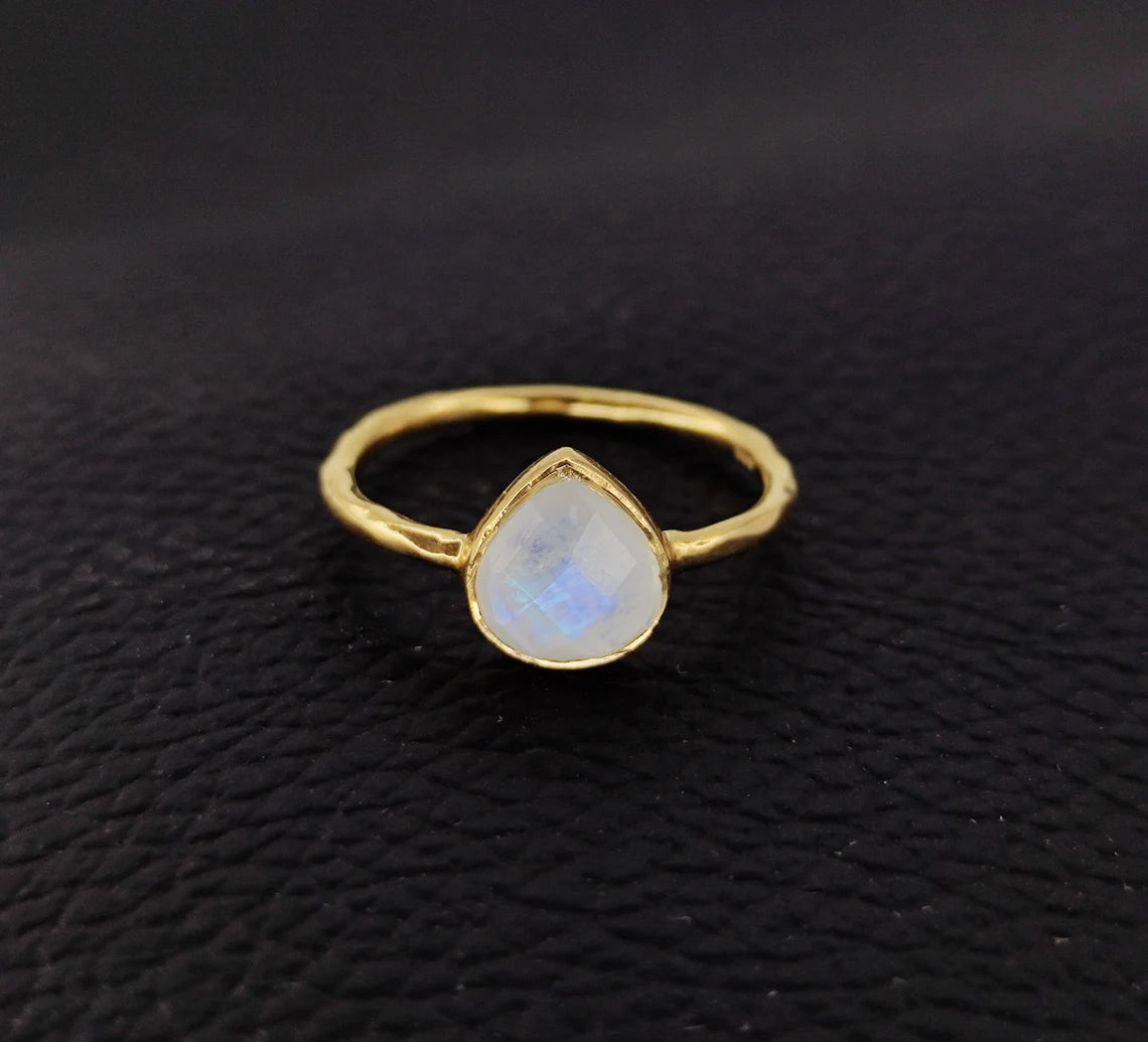 Rainbow Moonstone Ring // Gold Moonstone Ring // Heart Moonstone Ring // Moonstone Stacking Ring // Gold Silver Moonstone Ring